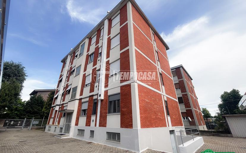 Trilocale in Via Orsenigo 12, Nova Milanese — foto 3 di 5