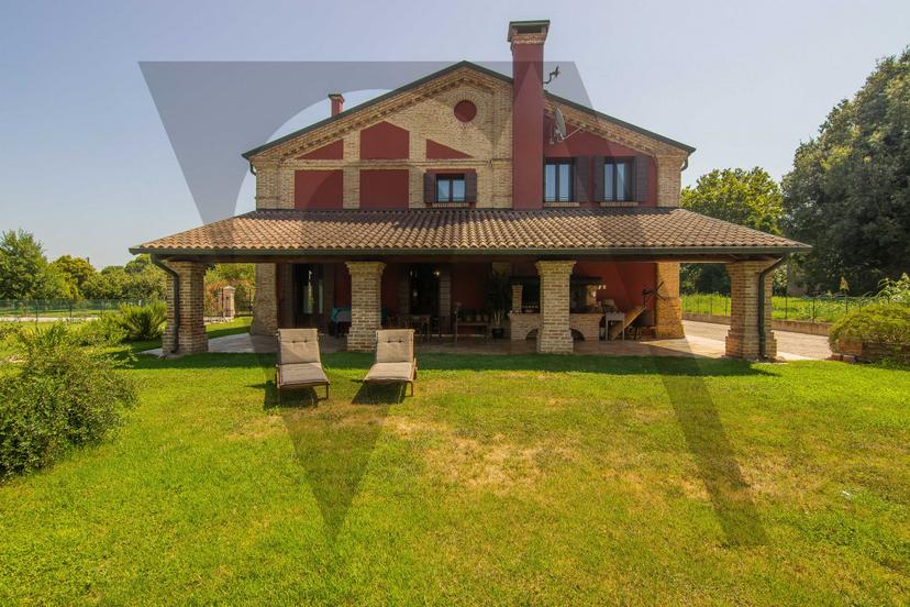 Casa indipendente, Adria