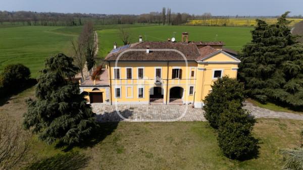 Cascina in Località Monteguzzo, Borghetto Lodigiano — foto 2 di 5