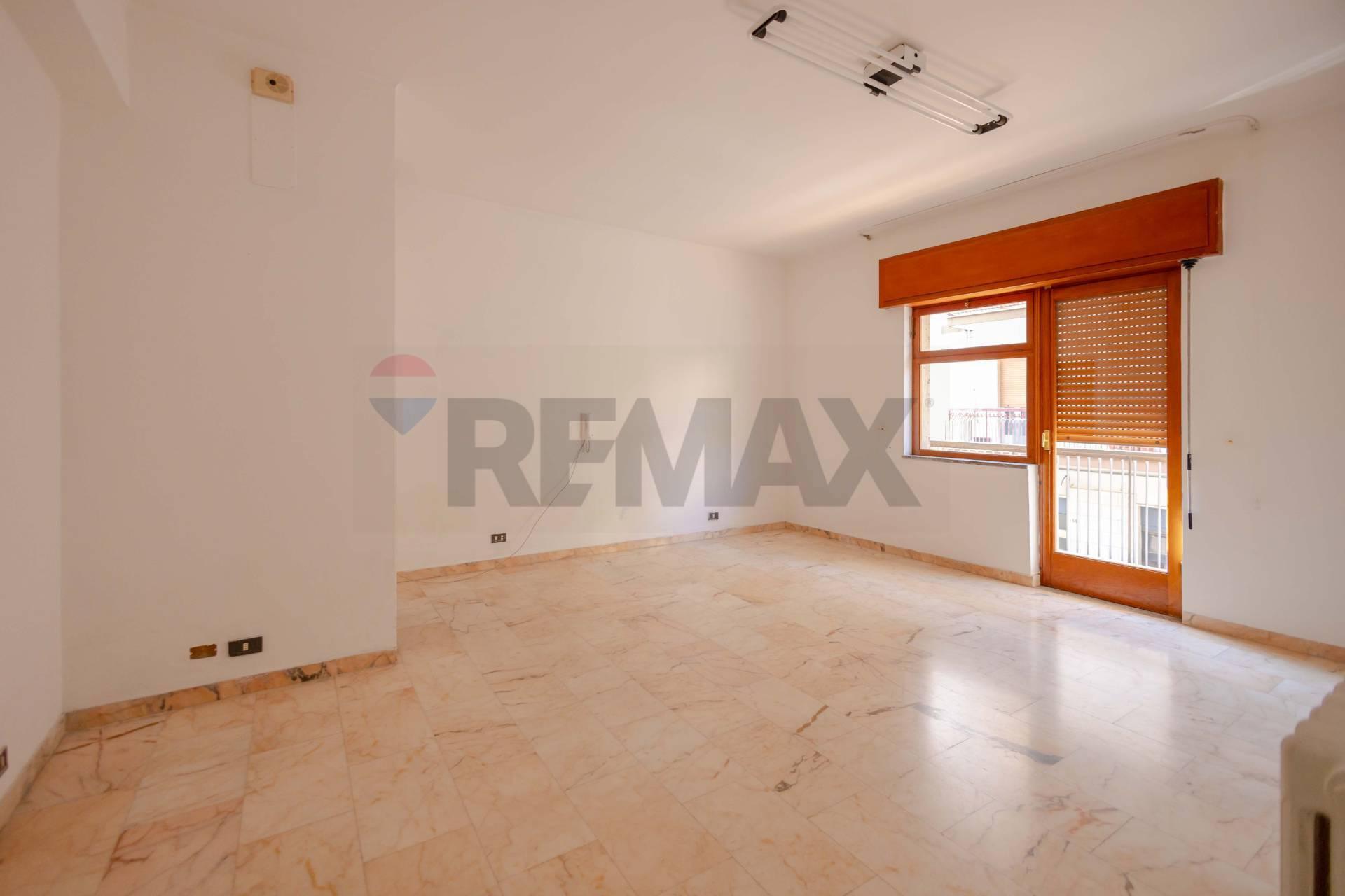 Appartamento in Via Enrico Toti 102, Mola di Bari