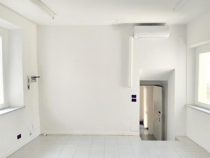 Villa bifamiliare in Via Italia 15, Monza — foto 4 di 5