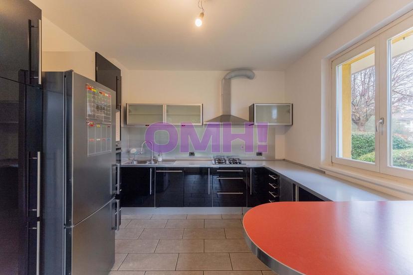 Villa unifamiliare in Via Mazzini 17, Cadorago — foto 3 di 5