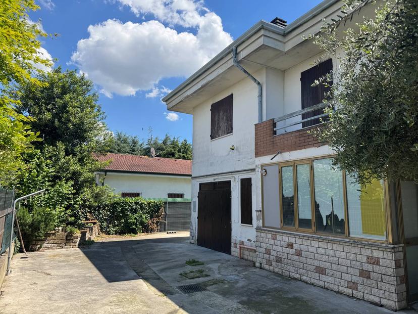 Villa, Borgo Mantovano — foto 5 di 5