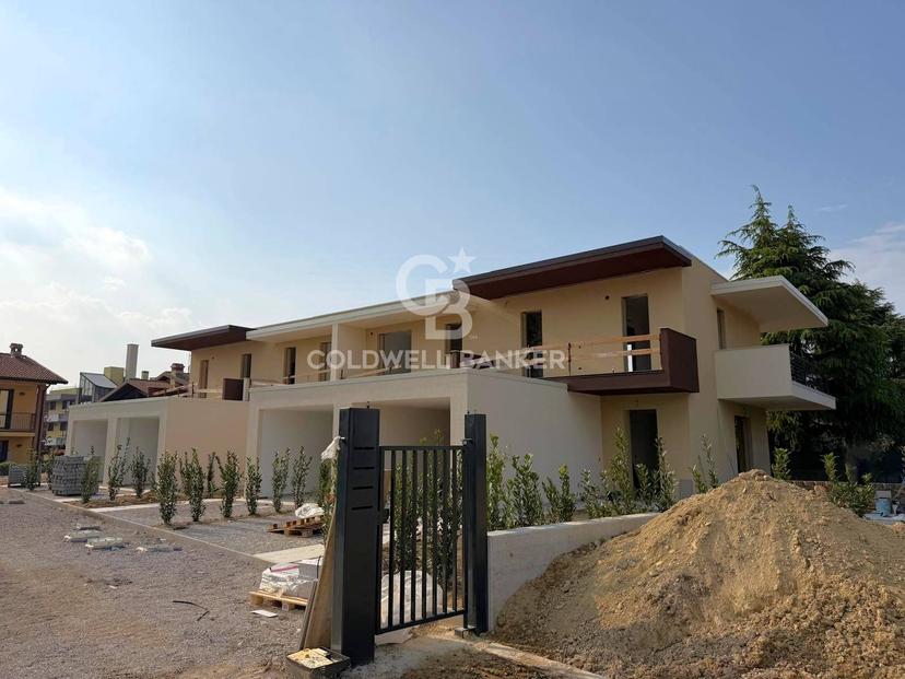 Villa a schiera in Via Costantino Il Grande 5, Desenzano del Garda — foto 5 di 5