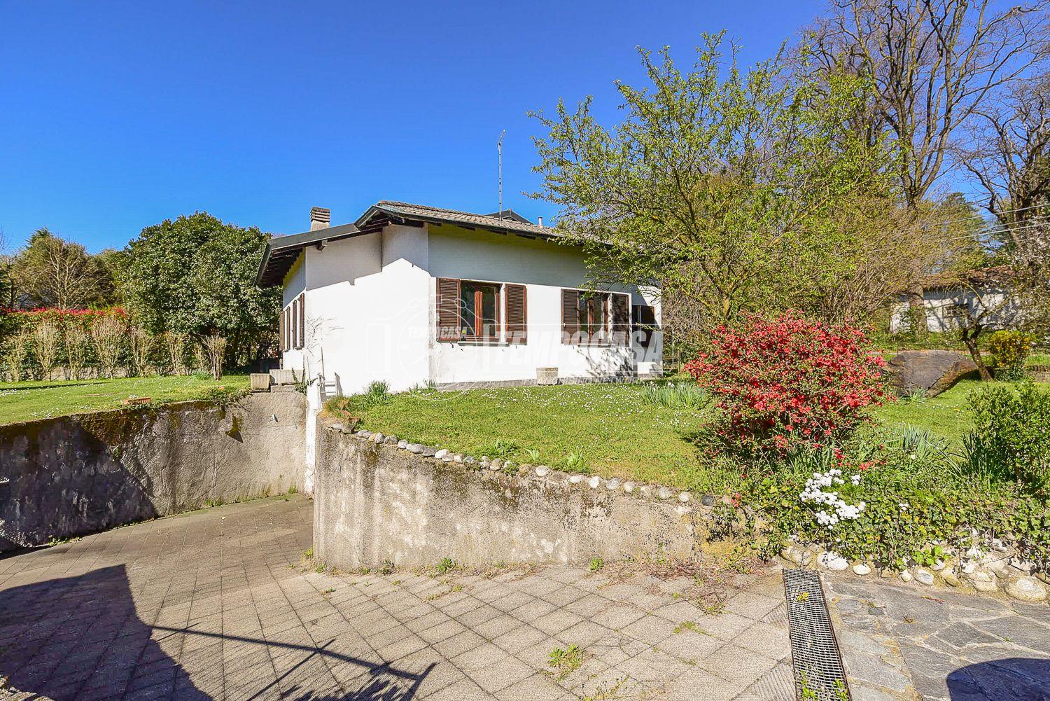 Villa in Via Mandane 2, Montorfano