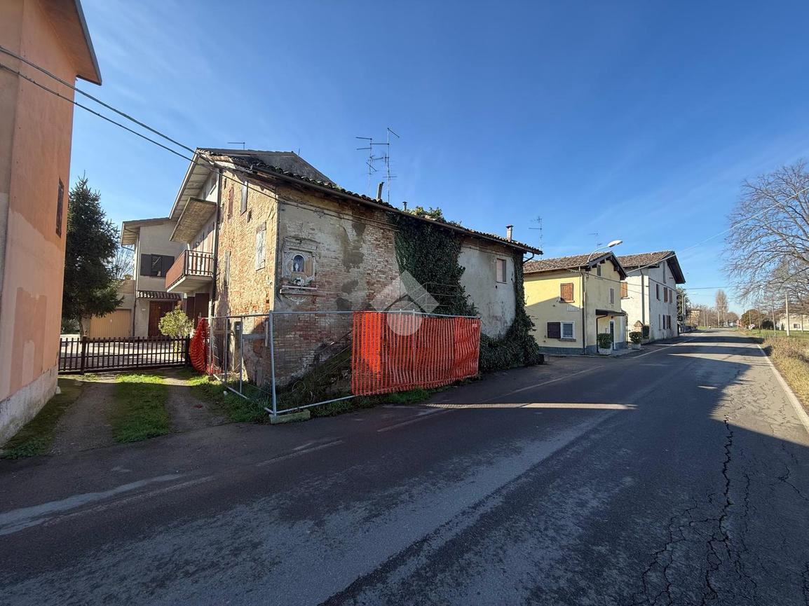 Casa indipendente in Via Fratelli Cervi 8, Campegine