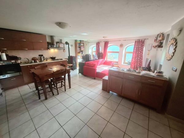 Villa plurifamiliare in Frazione Devin 3, Montjovet — foto 2 di 5