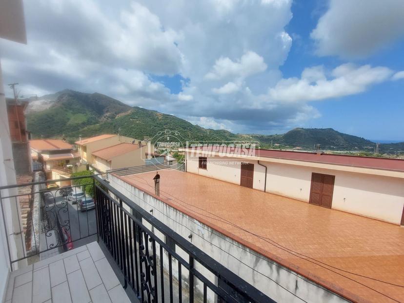 Casa indipendente in Via Macello, Santa Lucia del Mela — foto 2 di 5