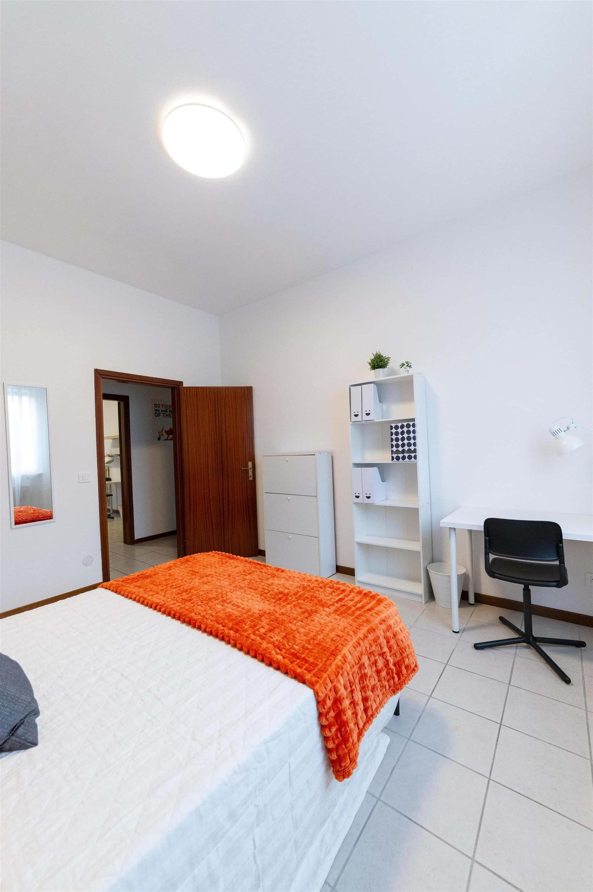 Stanza/Camera in Via Giorgio Regnoli 56, Forlì