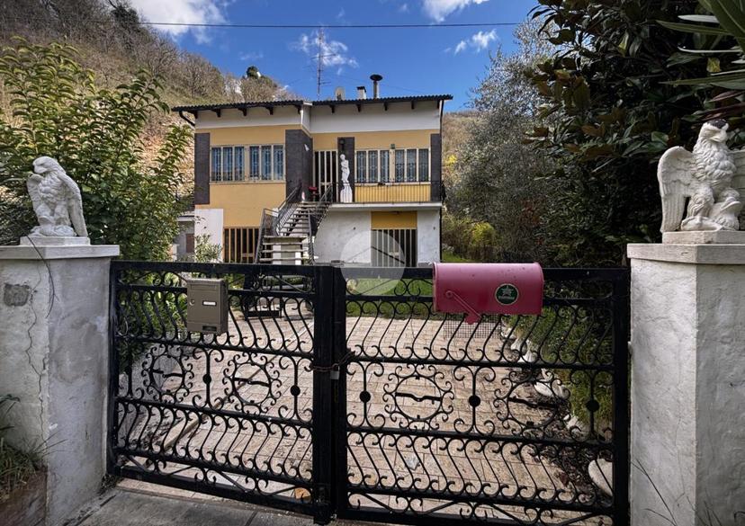 Villa in Via Sant'Antonio 5, Fossombrone