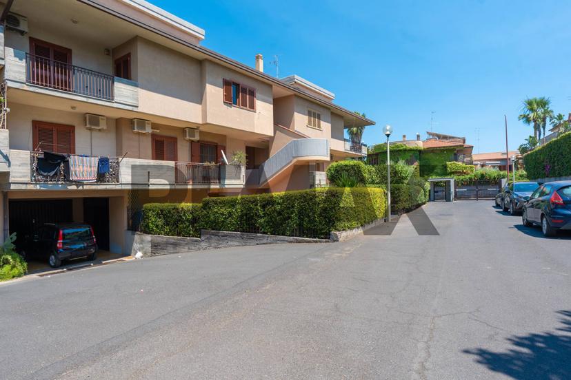 Villa in Via Passo Gravina 253, Catania — foto 3 di 5
