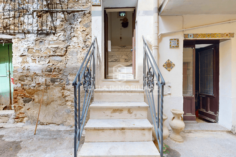Trilocale in Via Orfanelli 37, Santo Stefano di Camastra — foto 4 di 5