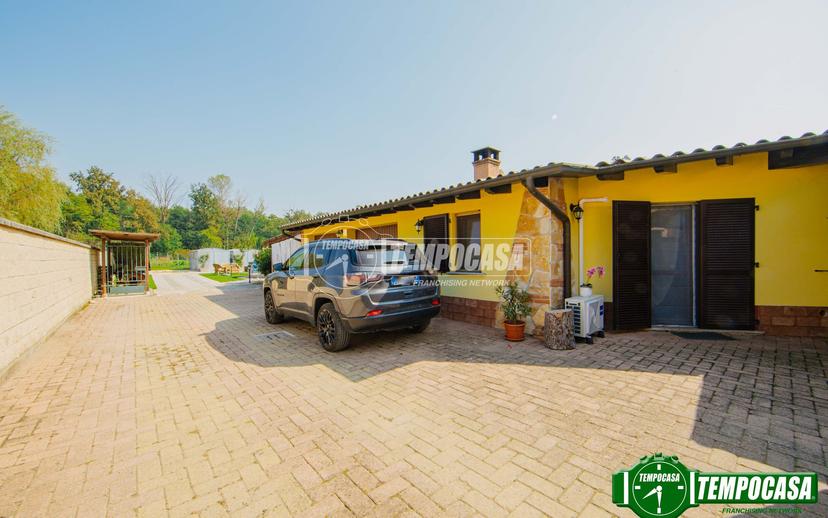 Villa in Via Cairoli, Linarolo — foto 2 di 5