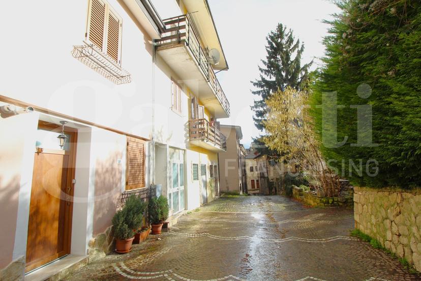 Appartamento in Via Dragone 23/25, Scontrone — foto 5 di 5