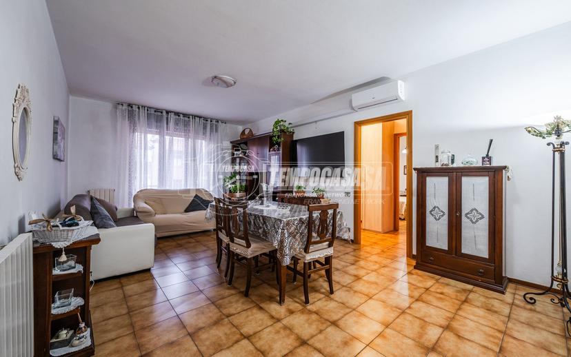 Trilocale in Via Don Luigi Sturzo 4, Casalgrande — foto 4 di 5