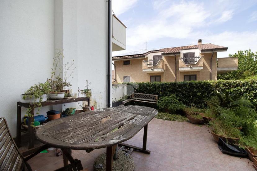 Villa a schiera in Via Giuseppe Giammarco 20, Fermo — foto 3 di 5
