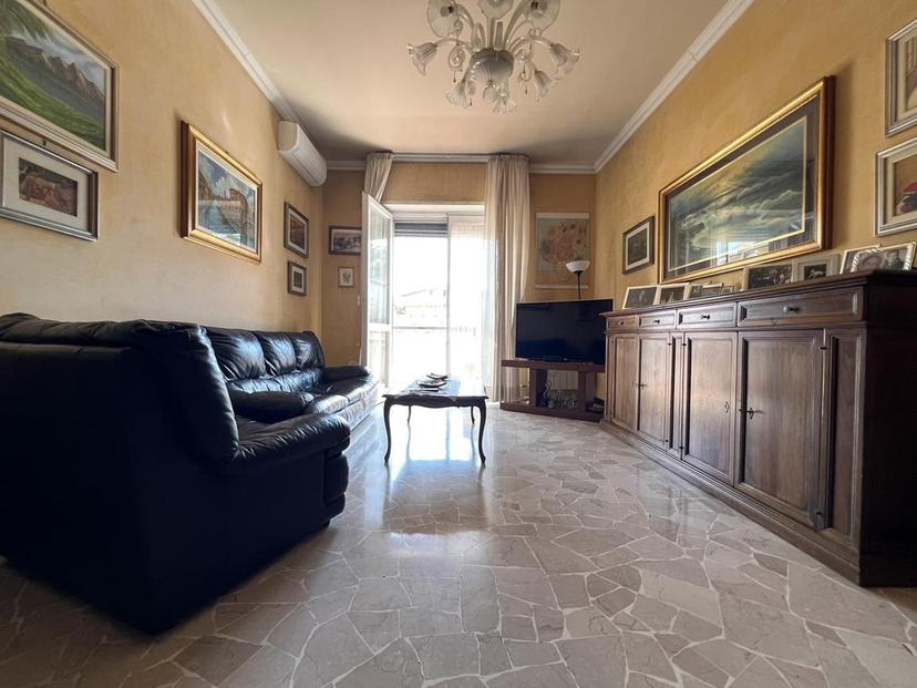 Trilocale in Via Mazzini 26, Carugate — foto 3 di 5