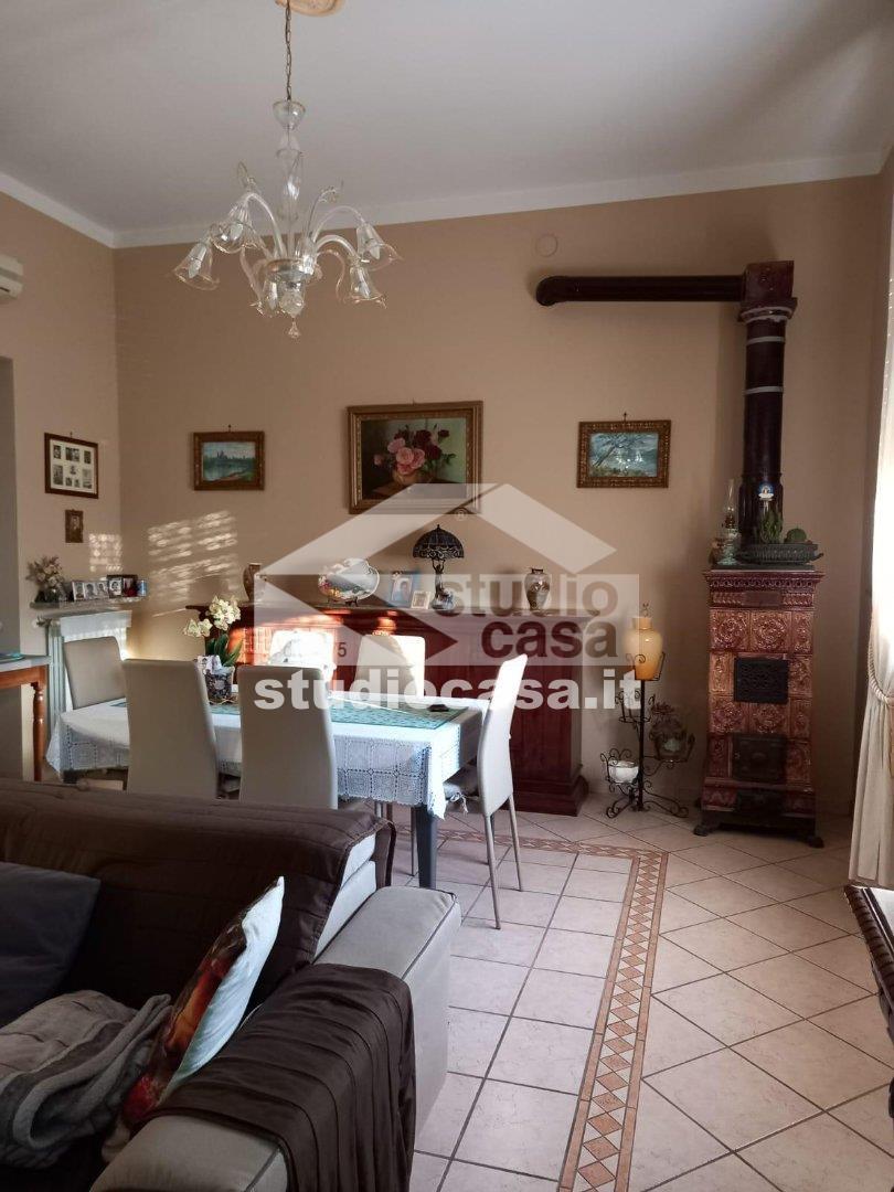 Casa indipendente in Vittorio Veneto, Santa Cristina e Bissone — foto 2 di 5