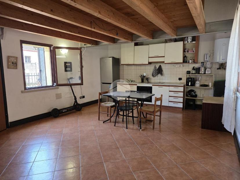 Casa indipendente in Str. Alessandro Volta 6, Roncoferraro — foto 5 di 5