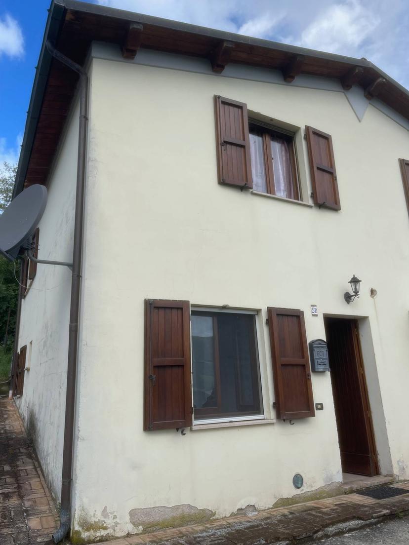 Villa a schiera in Località Perelle 5, Sassoferrato — foto 2 di 5