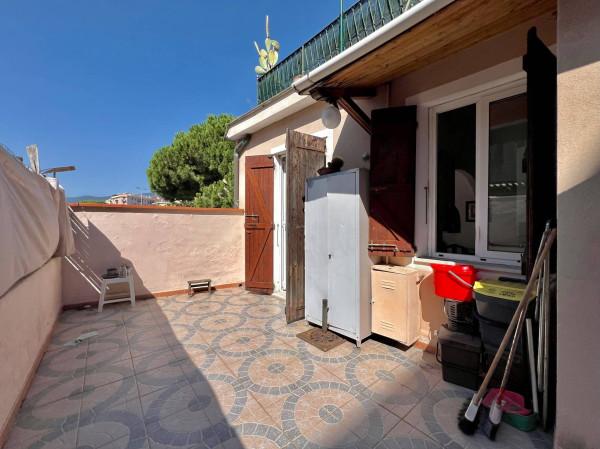 Bilocale in Via Aurelia, Vado Ligure