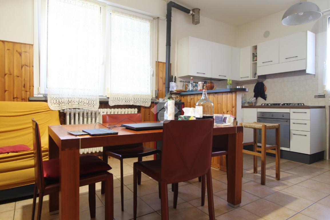 Quadrilocale in Via l. Ariosto 11, Bagnolo in Piano