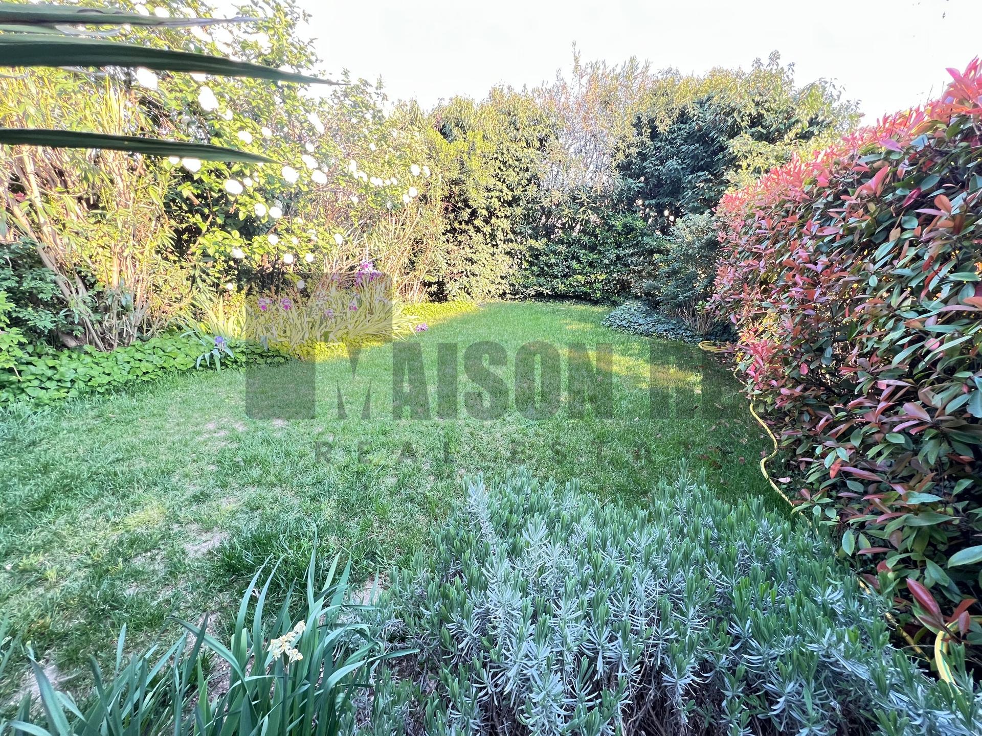 Villa in Via Scarpari 19, Botticino