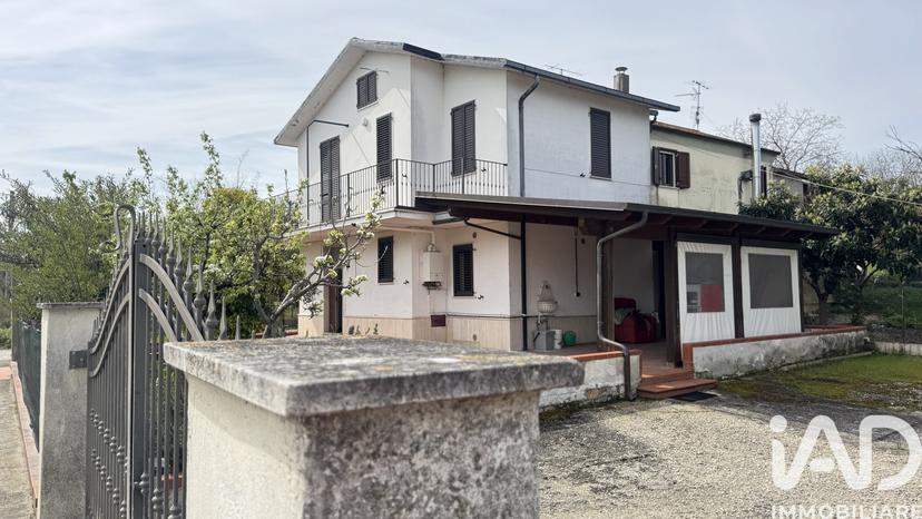 Villa a schiera in Via San Valentino 4, Ancarano — foto 3 di 5