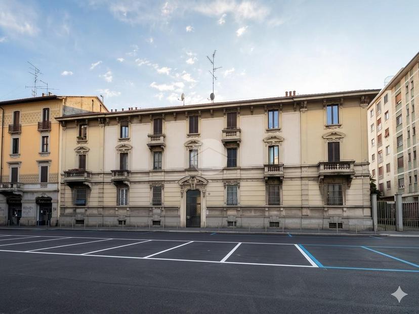 Trilocale in Via Francesco Rismondo 5, Milano