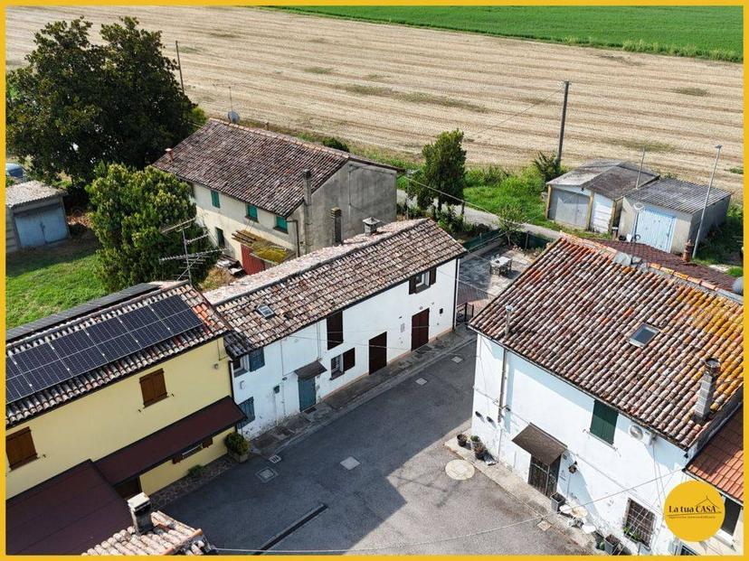 Villa a schiera in Via Borgo Masotti 8/1, Argenta — foto 2 di 5