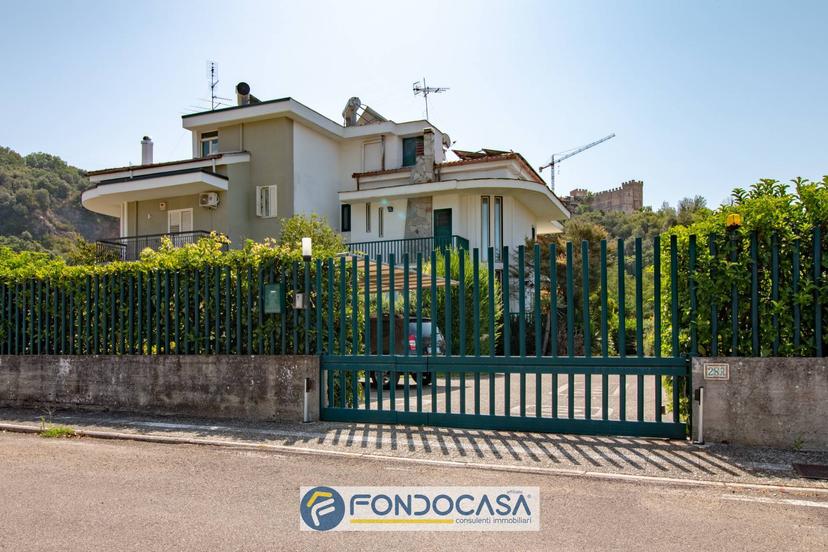 Villa in Via Padova 28a, Battipaglia — foto 2 di 5