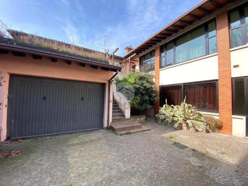 Casa indipendente in Piazza Corlo, Lonato del Garda — foto 3 di 5