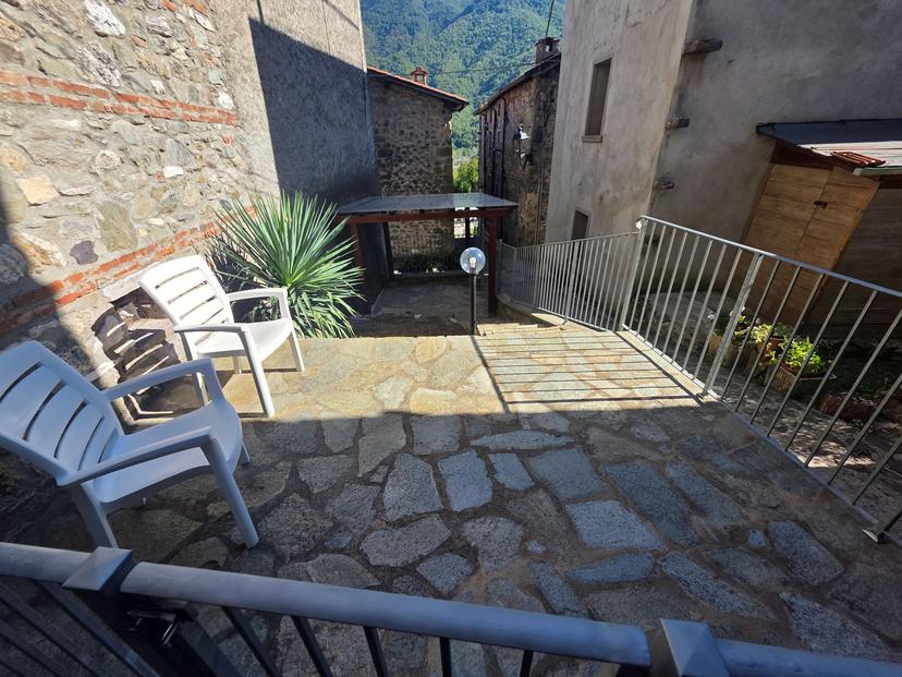 Porzione di casa in Via Umberto 1, Vagli Sotto — foto 2 di 5