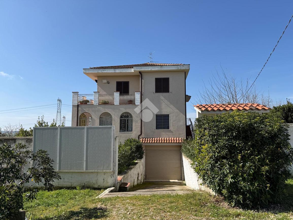 Villa, Santeramo in Colle