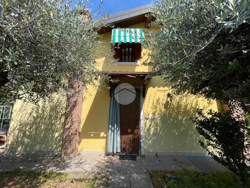 Villa a schiera in Via Stazione 5, Castelnuovo del Garda — foto 4 di 5