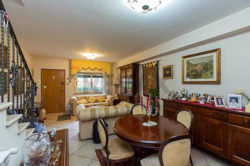 Villa a schiera in Via Pizzo Maugeri 2, Valverde — foto 2 di 5