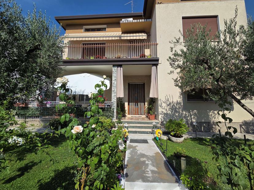 Villa bifamiliare, Pordenone