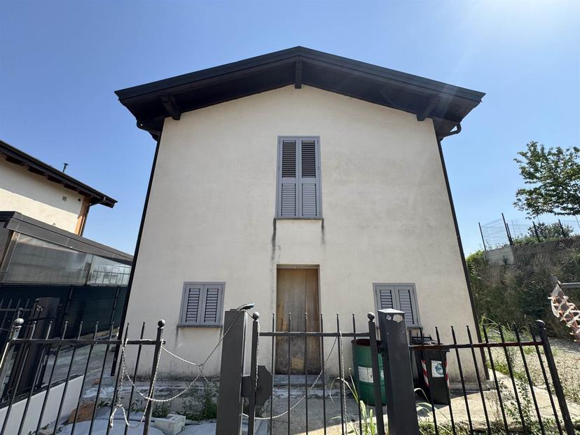 Casa indipendente in Via delle Magnolie, San Giorgio Monferrato