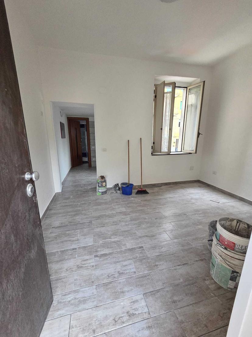 Monolocale in Via Irno 26, Salerno — foto 2 di 5