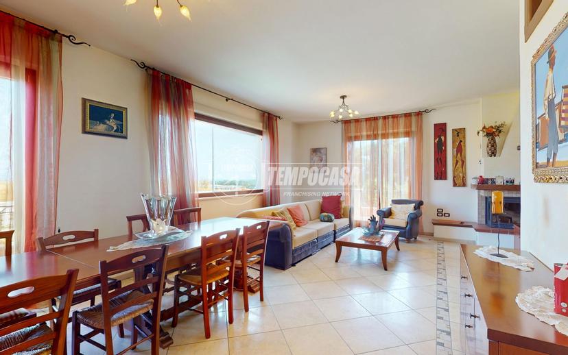 Appartamento in Via C. Confalonieri, Civitanova Marche — foto 2 di 5