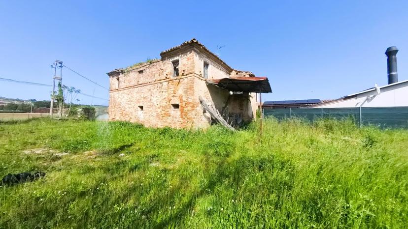 Casa indipendente in Contrada Piane di Chienti 35, Civitanova Marche — foto 3 di 5