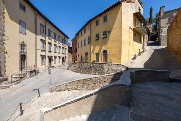 Terratetto unifamiliare in Piazza Sant'Agostino, Castiglion Fiorentino