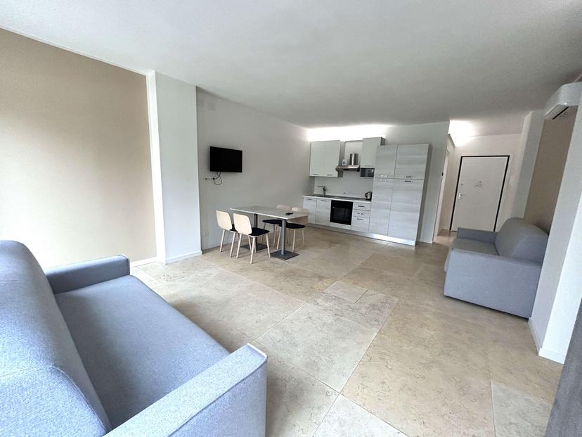 Monolocale in Via Agello, Desenzano del Garda — foto 2 di 5