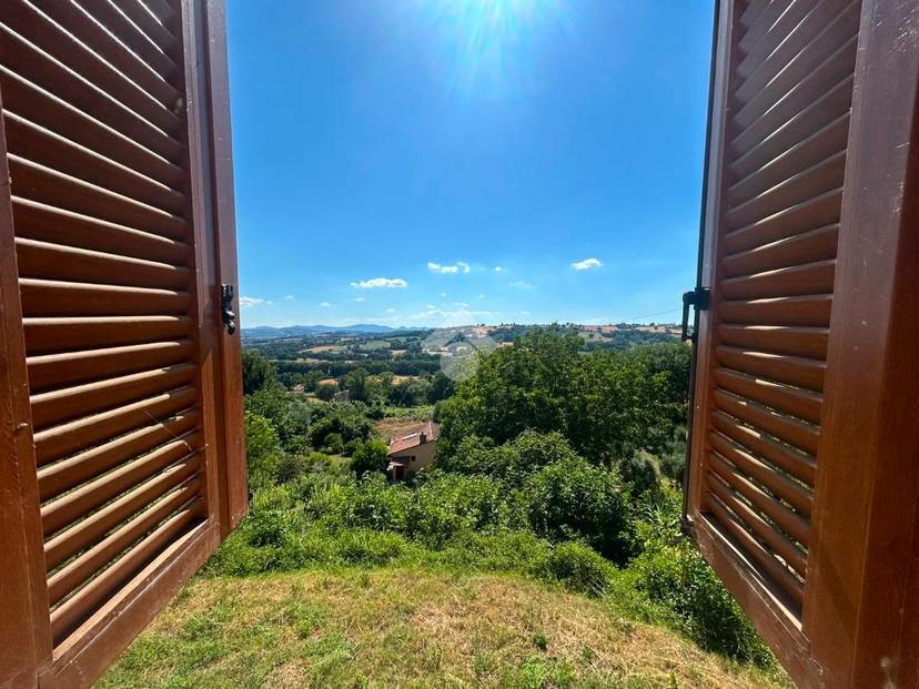 Casa indipendente in Vocabolo Raggio 369, Massa Martana — foto 4 di 5