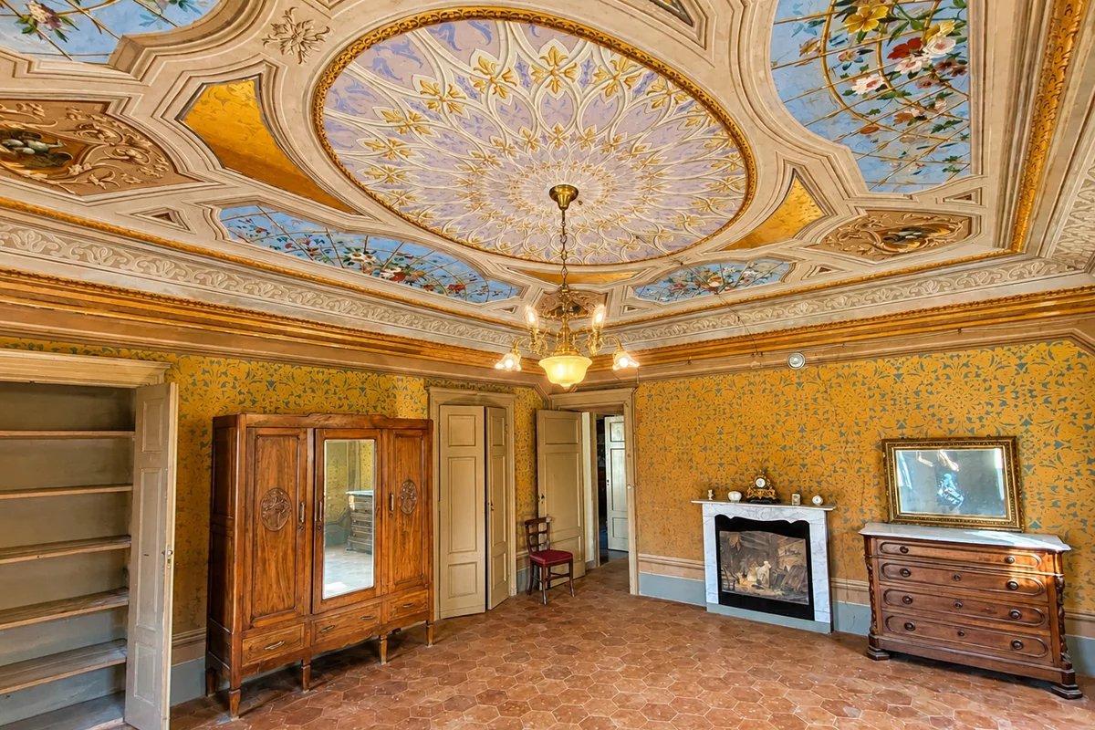Villa, La Morra