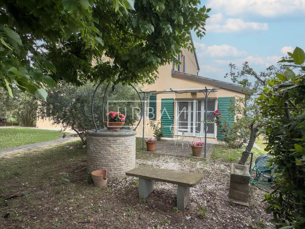 Casa indipendente in Via Lughese, Forlì