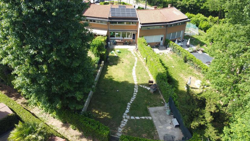 Villa a schiera in Via Fratelli Kennedy 76, Venegono Superiore — foto 4 di 5