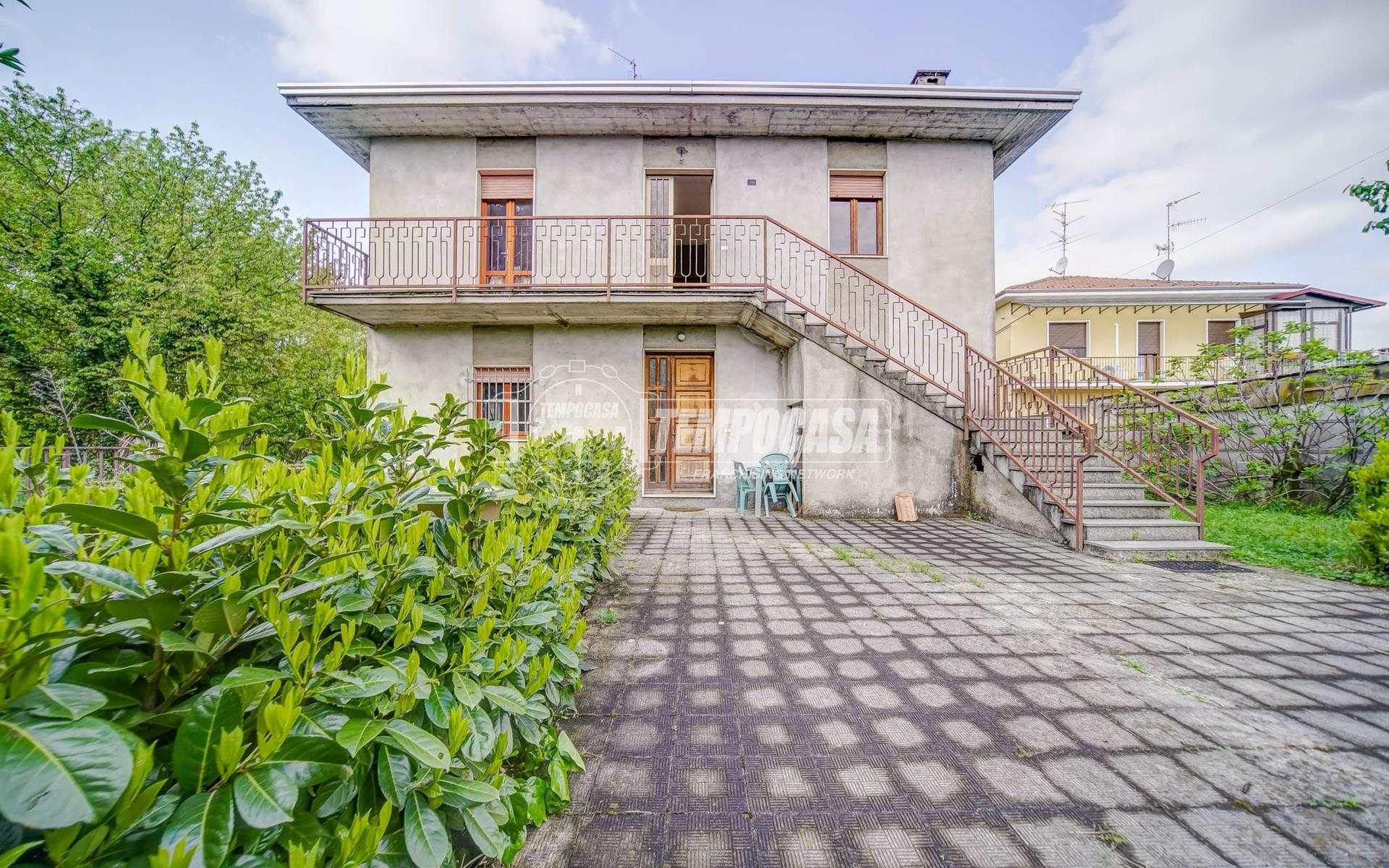 Villa a schiera in Via Virgilio, Samarate