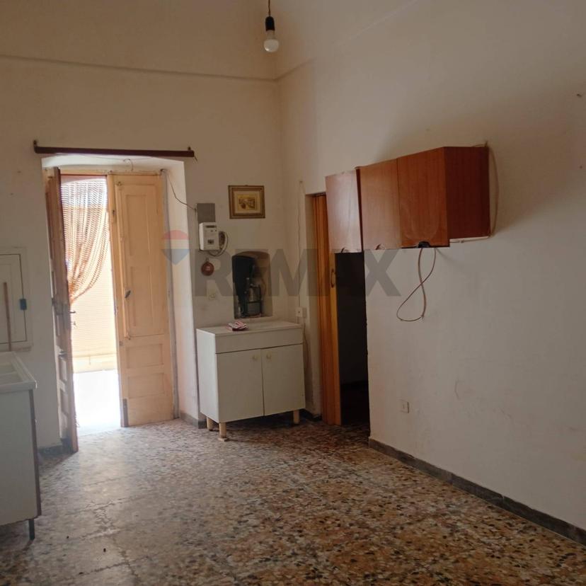 Casa indipendente in Via Rossini 9, San Michele Salentino — foto 5 di 5