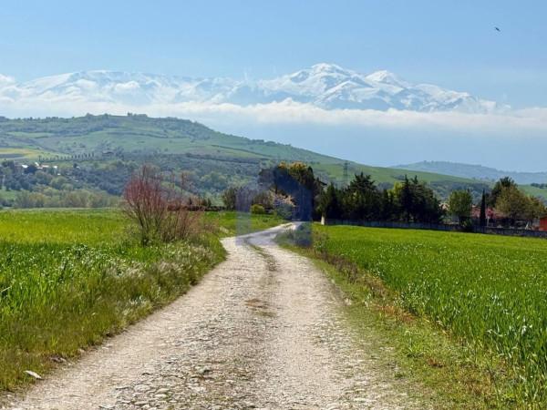 Casale in Via Castellata, Sant'Eusanio del Sangro — foto 2 di 5